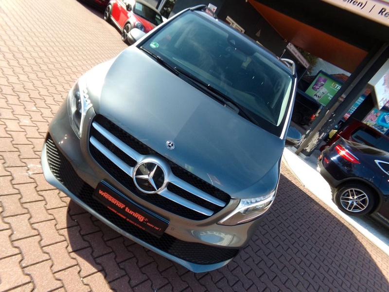 Mercedes-Benz V-Class