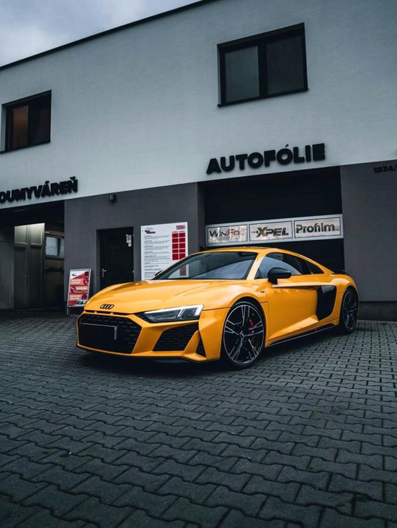 Audi R8