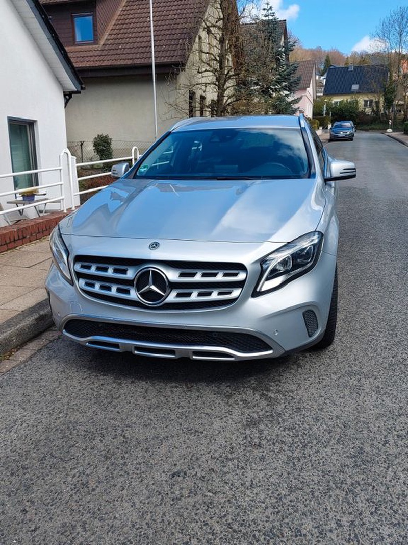 Mercedes-Benz GLA-Class