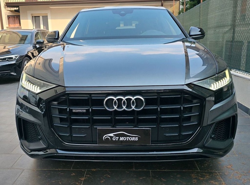 Audi Q8