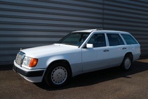 Mercedes-Benz 300 1990