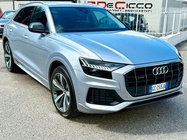 Audi Q8 2020