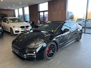 Porsche Panamera 2021