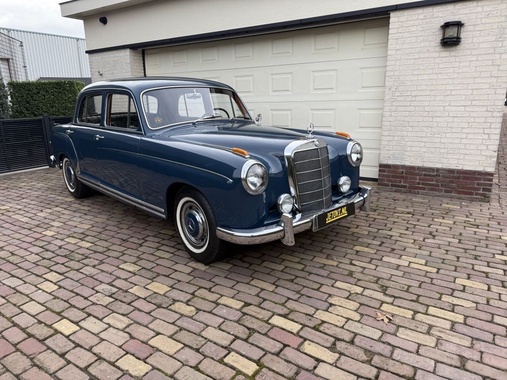Mercedes-Benz 220 1957