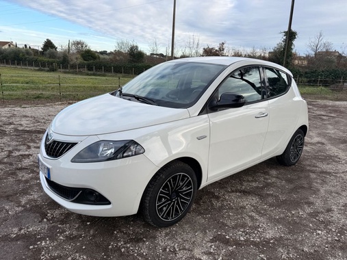 Lancia Ypsilon 2022
