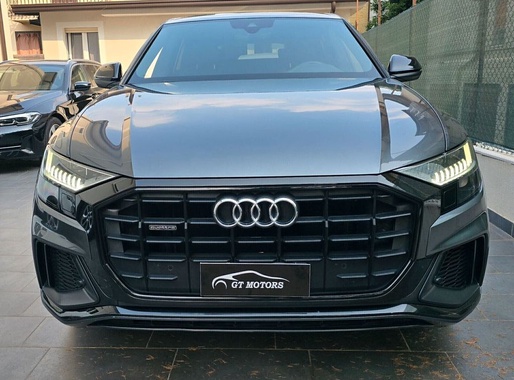 Audi Q8 2020