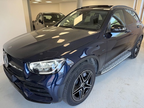 Mercedes-Benz GLC-Class 2021