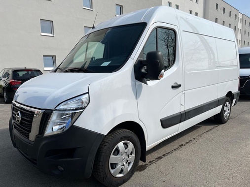Nissan NV400 2021