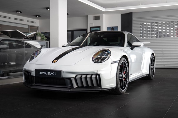Porsche 911 2025