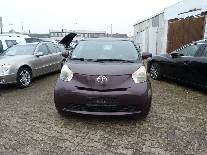 Toyota IQ