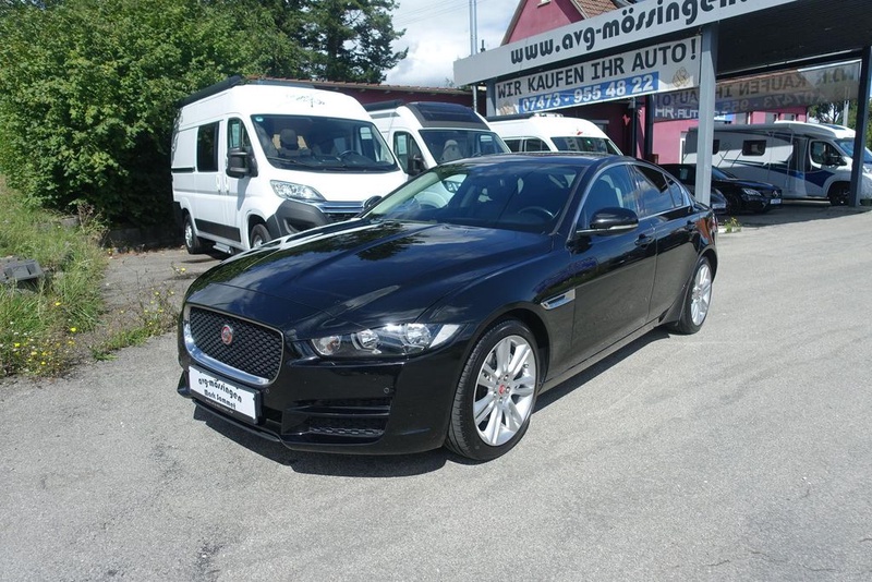 Jaguar XE