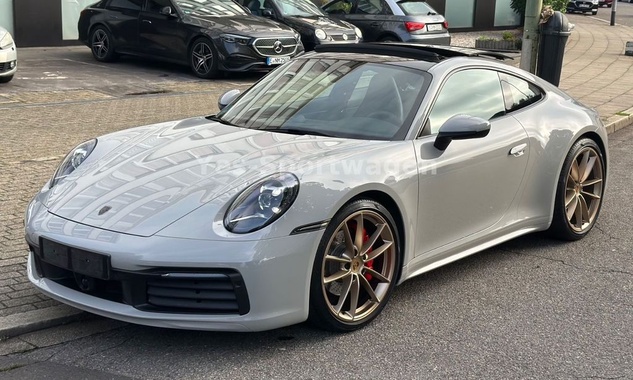Porsche 992 2020