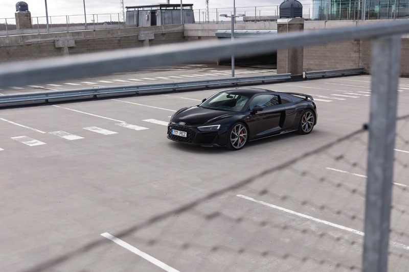 Audi R8