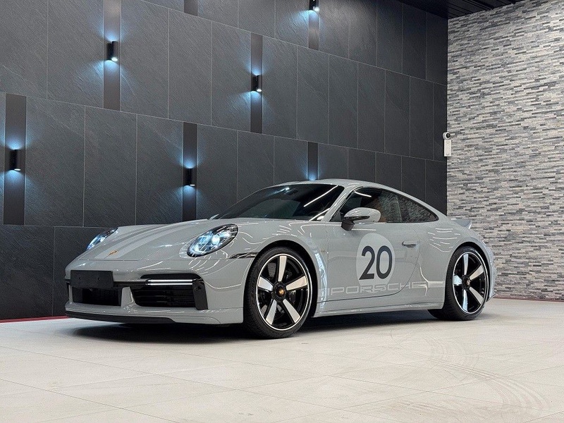 Porsche 992