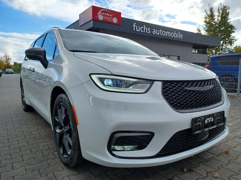Chrysler Pacifica