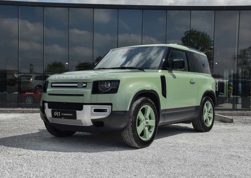 Land Rover Defender