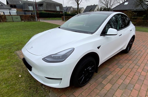 Tesla Model Y 2022