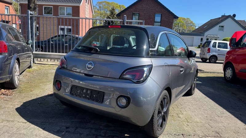 Opel Adam