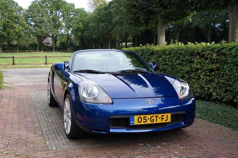 Toyota MR 2
