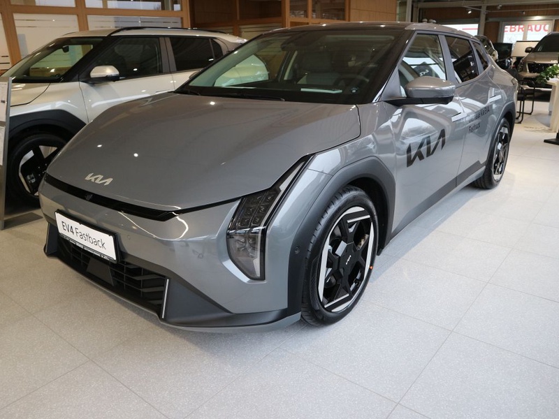 Kia EV4