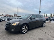 Opel Astra 2011