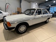 Mercedes-Benz 200 1979