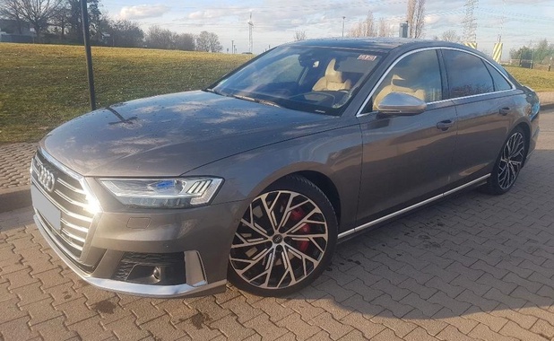 Audi S8 2021