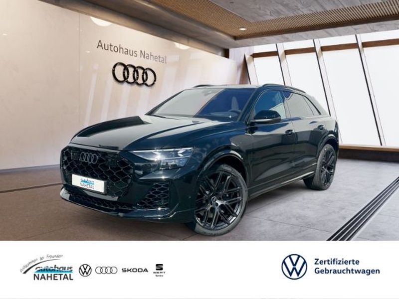 Audi RSQ8