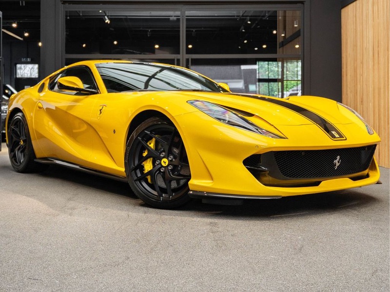 Ferrari 812