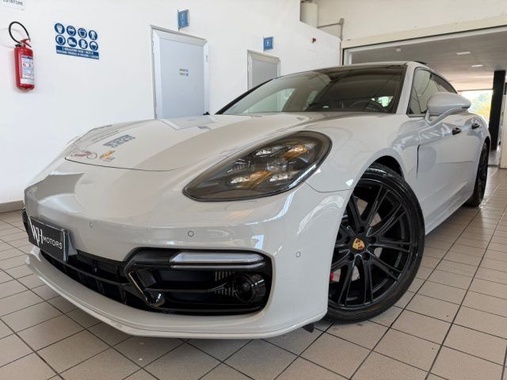 Porsche Panamera 2019