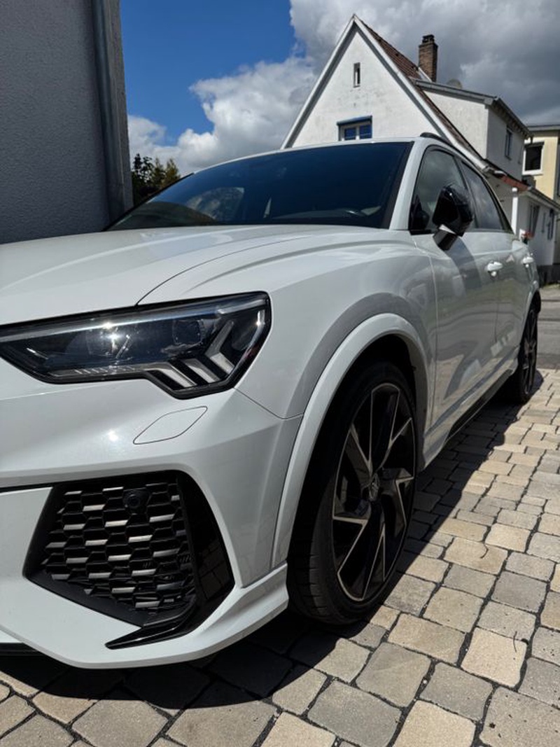 Audi RSQ3