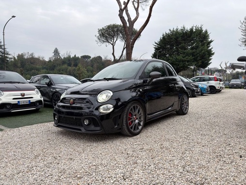 Abarth 595 2021