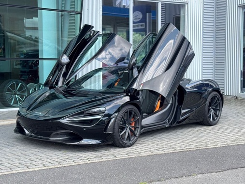McLaren 720S 2021