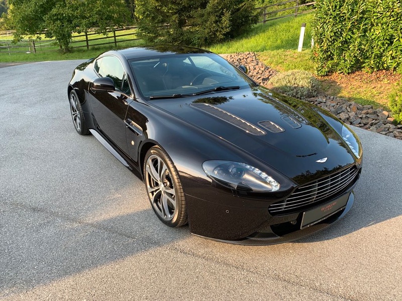 Aston Martin Vantage