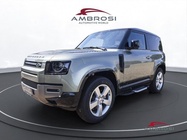 Land Rover Defender 2025