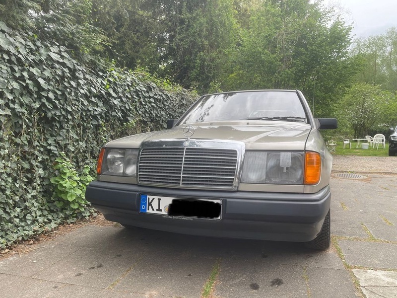 Mercedes-Benz 200