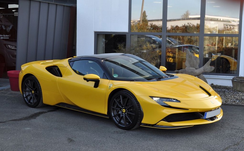 Ferrari SF90