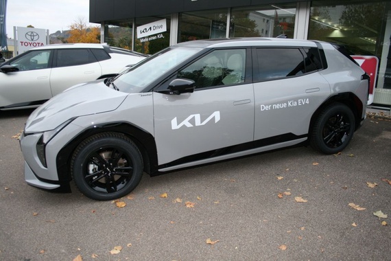 Kia EV4 2025