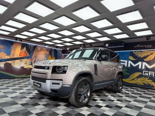 Land Rover Defender 2023