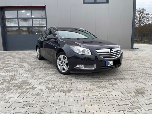Opel Insignia 2011
