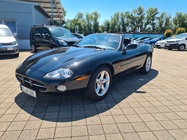 Jaguar XK8 2001
