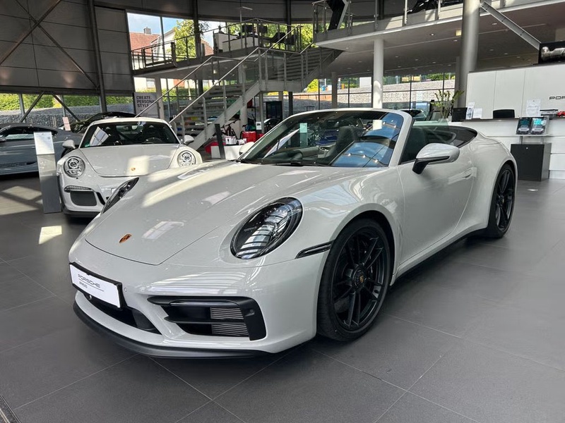Porsche 992