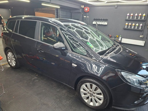 Opel Zafira 2016