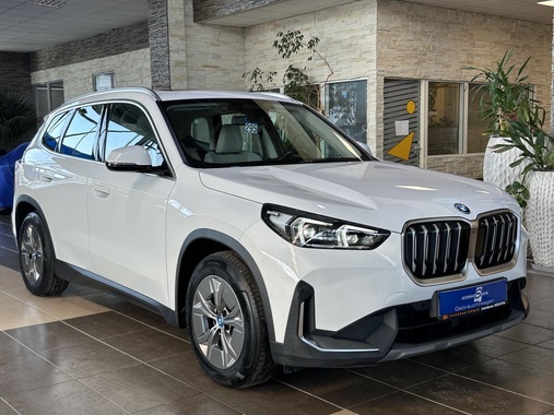 BMW iX1 2023