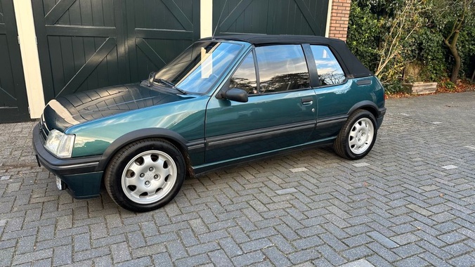 Peugeot 205 1986