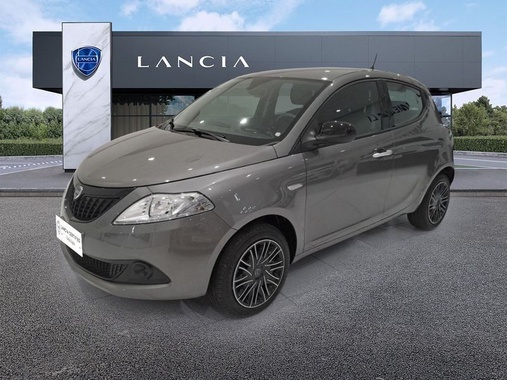 Lancia Ypsilon 2024