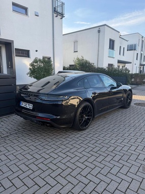 Porsche Panamera 2022