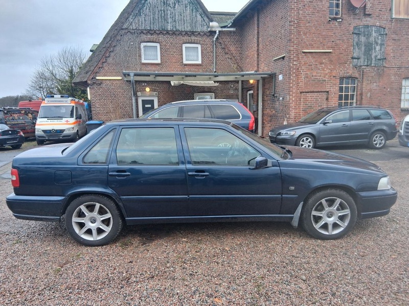 Volvo S70