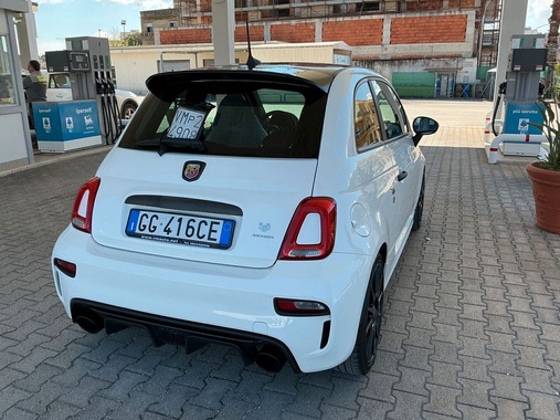 Abarth 595 2021