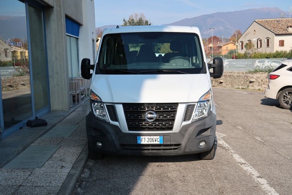 Nissan NV400 2019